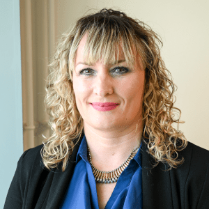 Yvonne Comer